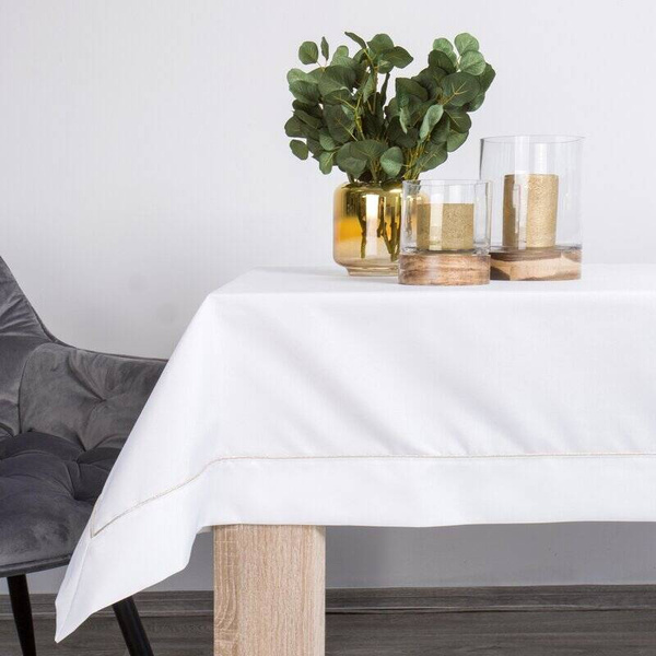 Klasični bijeli stolnjak s nježnim zlatnim obrubom 145x280 Madele 