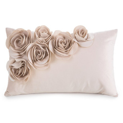 Baršunasta jastučnica 30 x 50 cm ukrašena 3D ružama Flores 1