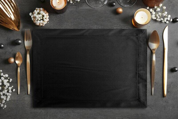 Set od 4 podmetači za stol od glatkog baršuna s ukrasnom trakom, 30x40 Melinda