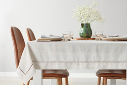 Trkač za stol prirodni stolnjak s ukrasnim volanima i smeđim rubom 40x180 s dodatkom lana Natura 09