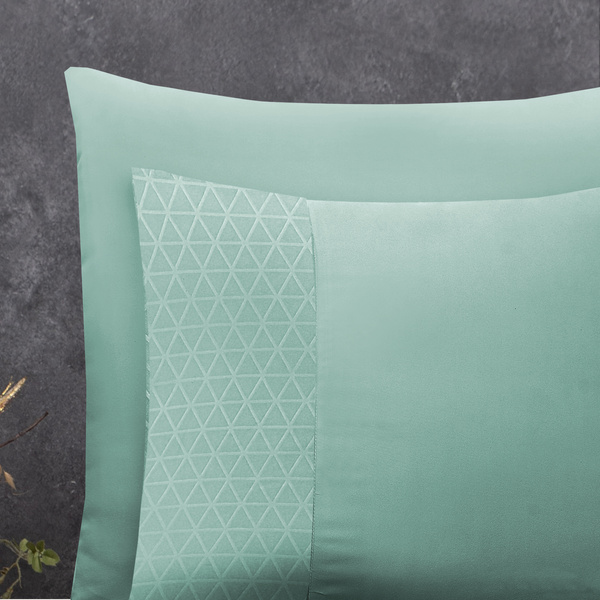 Set posteljine 240x220 od mikrovlakana s nježnim konkavnim uzorkom Embossed