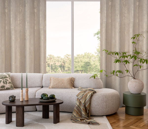 Baršunasta zavjesa 140x250 ukrašena zlatnim uzorkom i zlatnim ušicama - DARA