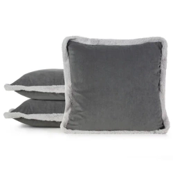 Božićna jastučnica sa stranama obrubljenim krznom 45x45