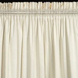 Gotova zavjesa 140x270 od baršuna ukrašena sjajnim mramorom Molly