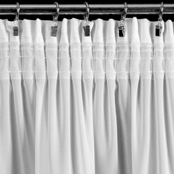 Bijela šifonska zavjesa ukrašena 3D aplikacijom ruže, 140x270 cm, traka - Roses 7- Eva Minge