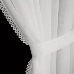 Bijela zavjesa 400x250 cm s ukrasnom čipkom i vezicom - CAROLINE