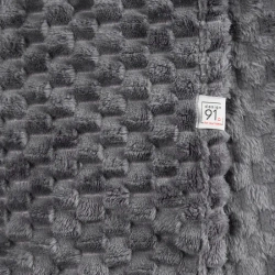 Deka vrlo mekana i ugodna na dodir s reljefnim 3D uzorkom 170x210 Cindy 6