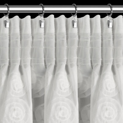 Bijela šifonska zavjesa ukrašena trodimenzionalnim ružama, 350x270 cm, traka - DIANA