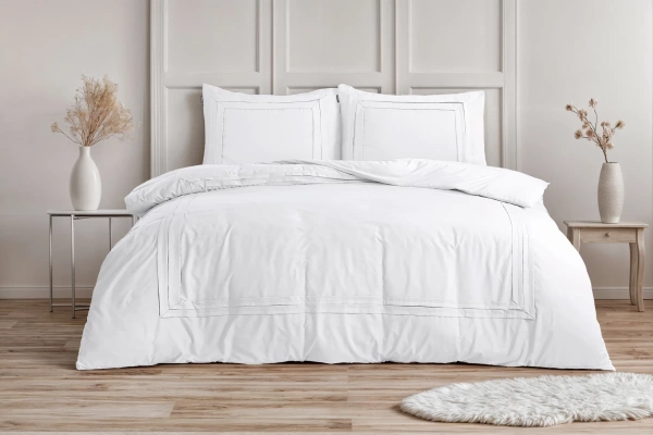 Elegantna bijela posteljina 200x200/220 Tailored White