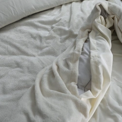 Posteljina od flanelskog flisa 200x200/220 sa zlatnim uzorkom Glamour Flannel