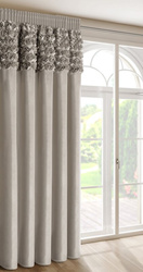 Baršunasta zavjesa ukrašena 3D aplikacijom ruže 140x270 cm- ROSES 13 Eva Minge