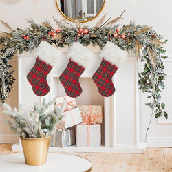 kockasta božićna čarapa obrubljena krznom Grid 56 cm