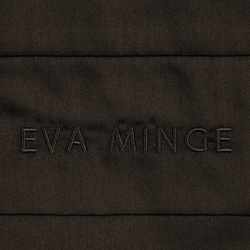 Ekskluzivna pamučna posteljina dimenzija 140x200 cm, makosatin s ukrasnim rubovima i vezom, kolekcija MINGE ELEGANTE