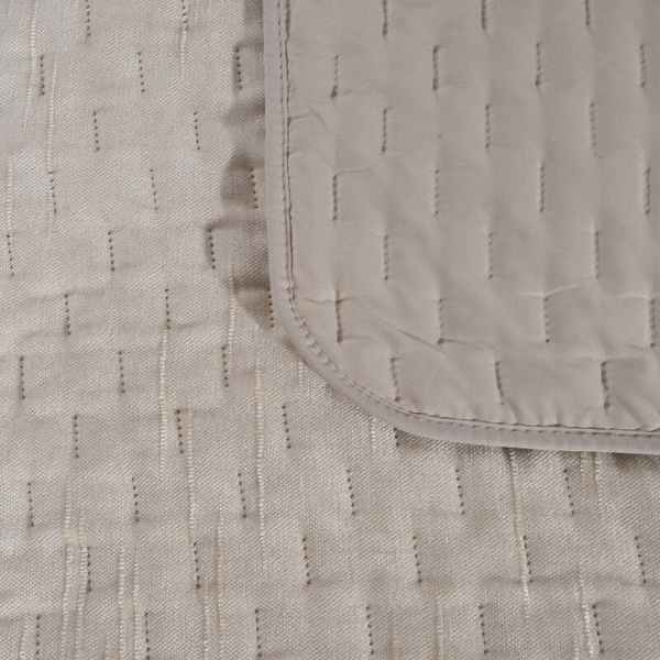 Prekrivač od ​​šenila 170x210 cm, prošiven metodom vrućeg prešanja HELEN1