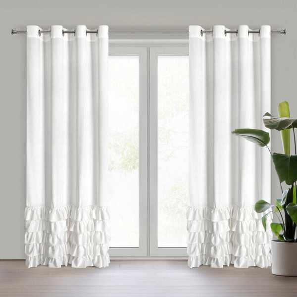 Gotova baršunasta zavjesa s volanima i ukrasnim kamenčićima Carli 140 x 250 cm