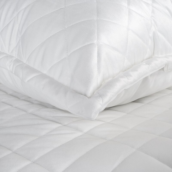 Baršunasti prekrivač za krevet 200x220 cm s geometrijskim šavovima RIA 6