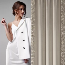 Ekskluzivna baršunasta zavjesa ukrašena 3D aplikacijom ruže 140x270 cm traka - ROSES Eva Minge