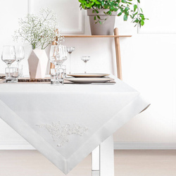 Stolnjak 85x85 s delikatnom čipkom Tulia