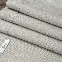 Stolnjak 140x180 s lanenim tkanjem i sjajnim koncem, završen dvostrukom trakom na rubovima BIANCA 2