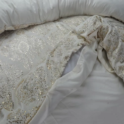Posteljina od flanelskog flisa 200x200/220 sa zlatnim uzorkom Glamour Flannel