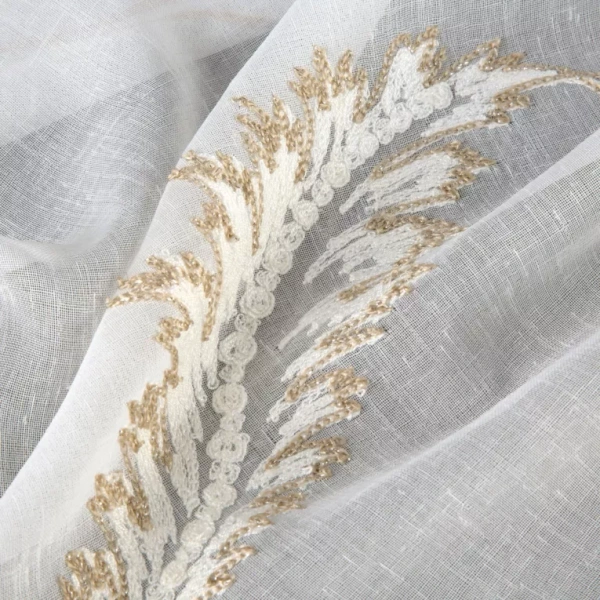 Krem zavjesa od mat gaze ukrašena vezom s dodatkom zlatnog konca, traka 140x270 cm - AURELIA