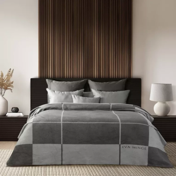 Pamučno-akrilna topla deka 220x240 cm s geometrijskim printom ELEGANTE Eva Minge