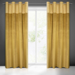 Baršunasta zavjesa s ukrasnom trakom i svijetlozlatnim geometrijskim printom na gornjem dijelu 140x250 Elen