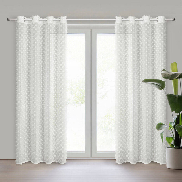 EVA MINGE gotova zavjesa 135x250 od šifonske tkanine ukrašena pomponima s dodatkom sjajnog konca AURELIA 