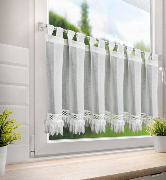 Kuhinjska zavjesa 150x60 ukrašena suptilnim aplikacijama i gipurom Katrin