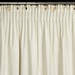 Gotova zavjesa 140x270 od baršuna ukrašena sjajnim mramorom Molly