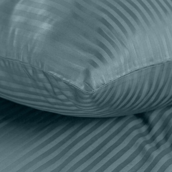 Premium prugasta posteljina za apartmane od pamučnog satena 220x200