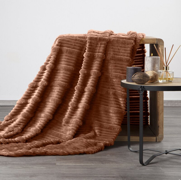 Flano deka 220x200 cm s 3D uzorkom NINA 