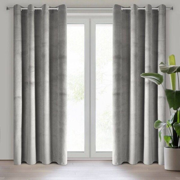 Gotova zavjesa od glat baršuna 140x250 težine 215 g/m2 Pierre