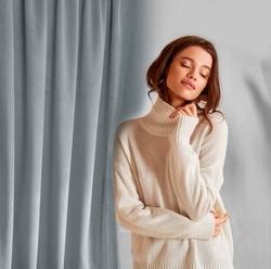 Zavjesa od jednobojnog mekog baršuna trakasta 140x270 cm ružičasta ROSA