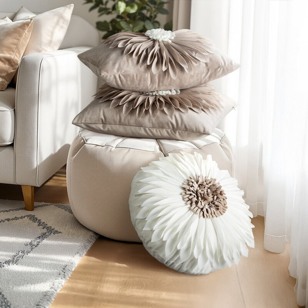 Baršunasta jastučnica 30x50 cm ukrašena velikim 3D cvijetom FLORES 3