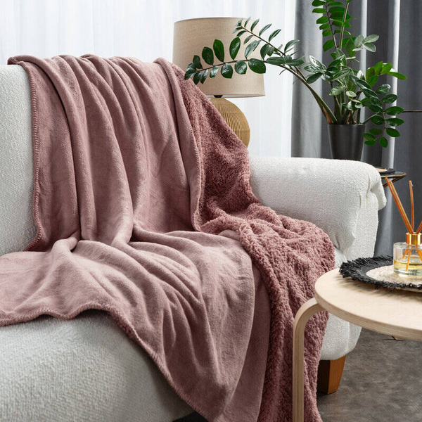 Dvostrana dekica izrađena od čarobno mekane bukle i nježnog flisa 150x200 Tedy