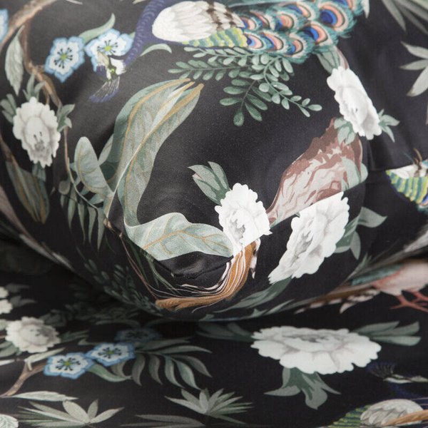 Set posteljine 140x200 u kartonskoj kutiji od pamučnog satena sa prekrasnim motivom