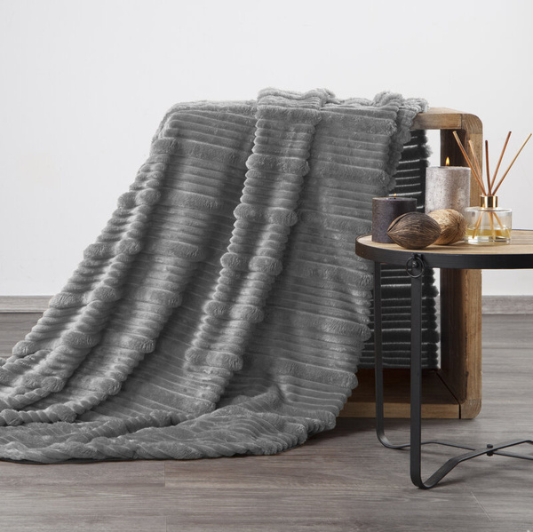 Flano deka 220x200 cm s 3D uzorkom NINA 