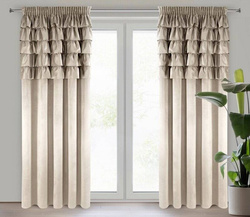 Zavjesa 140x270 na traci AURA s volanima