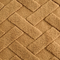 Flano deka 220x200 ukrašena reljefnim uzorkom CARO