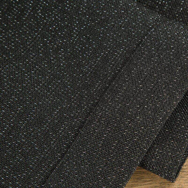 Trkač za stol crni s ukrasnim rubom i srebrnim koncem 40x180 Stella 1