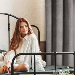 Baršunasta zavjesa 140x300 s finim strukturalnim uzorkom, gramature 200 g/m2 Milo