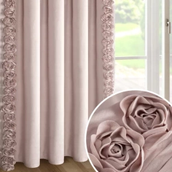 Ekskluzivna baršunasta zavjesa ukrašena 3D aplikacijom ruže 140x270 cm traka - ROSES Eva Minge