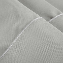 Stolnjak 145x260 ukrašen trakom i nježnim srebrnim obrubom u elegantnom pakiranju