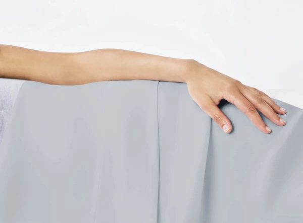 Plahta od flanela glat boja srebrna 200x250