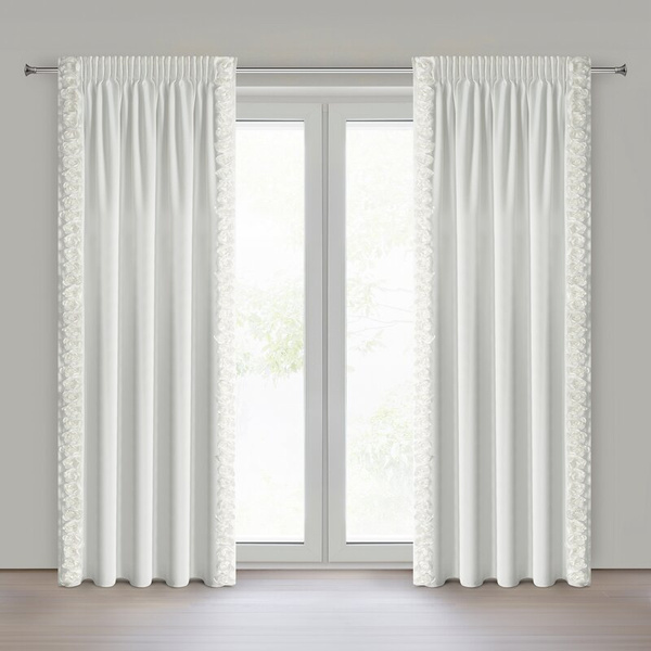 Ekskluzivna baršunasta zavjesa ukrašena 3D aplikacijom ruže 140x270 cm traka - ROSES Eva Minge