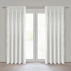 Ekskluzivna baršunasta zavjesa ukrašena 3D aplikacijom ruže 140x270 cm traka - ROSES Eva Minge