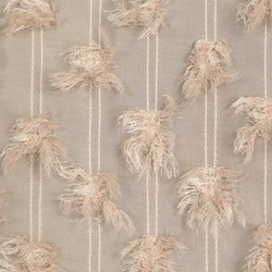 EVA MINGE gotova zavjesa 135x250 od šifonske tkanine ukrašena pomponima s dodatkom sjajnog konca AURELIA