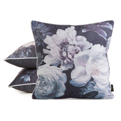 PREMIUM dvostrana jastučnica 45x45 od mekog baršuna s cvjetnim motivom i rubnim detaljima VELVET