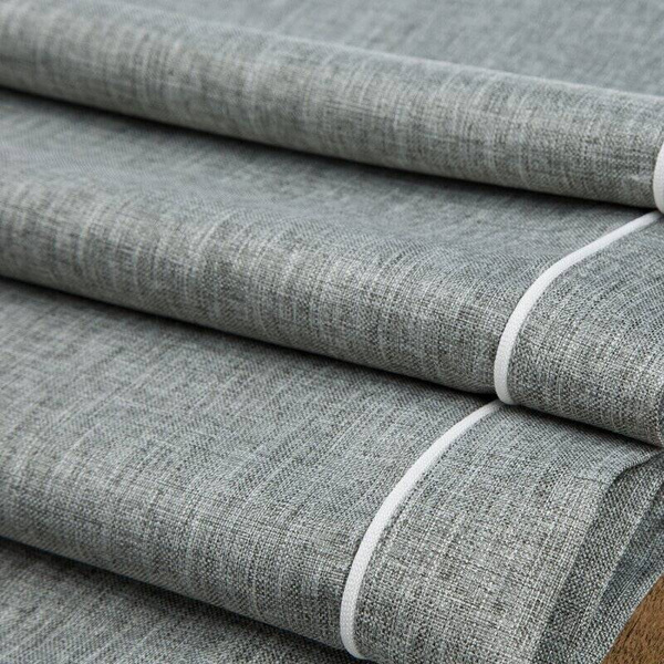 Stolnjak 140x220 u sivoj boji ukrašen rubom Megi